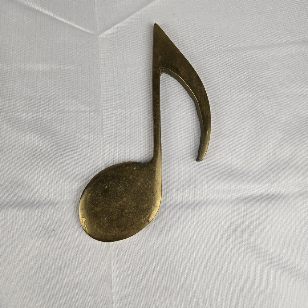 Vintage Brass Musical Note Paperweight Or Wall Deco Vtg